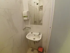 Front One Budget Hotel Tirtonadi Solo - Bathroom