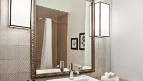 Country Inn & Suites by Radisson, Byram-Jackson South, MS - Salle de bain