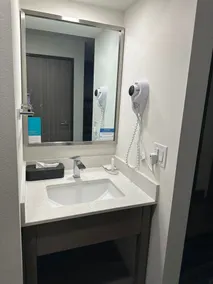 Clarion Pointe Milwaukee Airport - Salle de bain