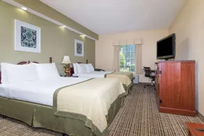 Baymont by Wyndham Lakeland - Chambre