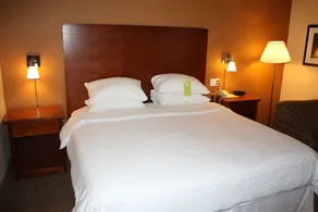 Four Points by Sheraton Chicago O'Hare - Chambre