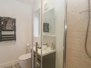 Aneths Annex - Bathroom