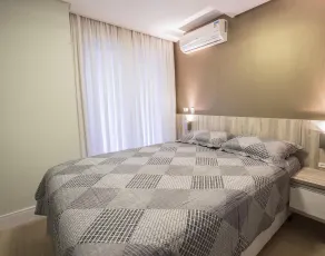 1032 - Apartamento para locação no centro de Bombinhas - Residencial Boulervard - 210 - Habitación