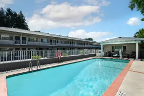 Best Western Town House Lodge - Pool