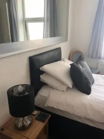 Edelweiss Guest House - Chambre