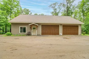 Hot Tub & Game Room: Lakefront Merrifield Retreat! - Interior