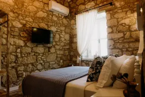 MorisiAvluAlaçatı - Room