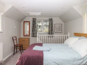 Wisteria Cottage - Room