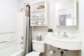 InTown Suites Extended Stay Houston TX - Pasadena - Bathroom