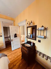 The Gibson Mansion Bed and Breakfast - Rum
