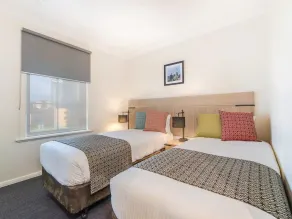 South Yarra Central Apartment Hotel - Room