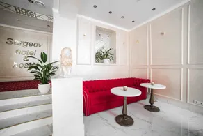 Sergeev Hotel - Lobby sitting area