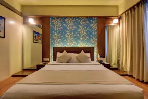 Ivy Studio Hotel Near Pune Airport - Zimmer