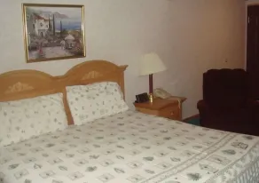 Townhouse Inn & Suites Omaha - Værelse