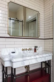 Bertrand's Townhouse - Bathroom