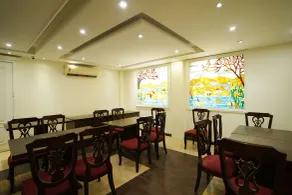 Lyf Corporate Suites. New Friends Colony - Restaurante