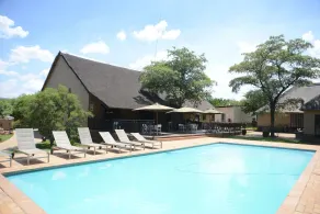 Ukutula Lion Lodge - Pool
