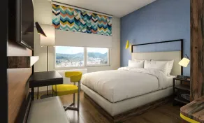 Tru by Hilton Saltillo - Room