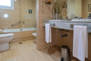 Sercotel Avenida Almería - Badezimmer