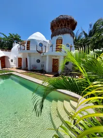 Kajal Kiin - Pool