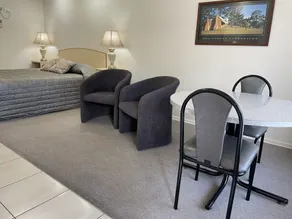 Crows Nest Motel - Zimmer