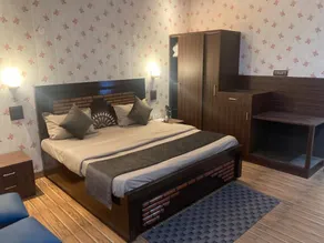 P.VEE RESORTS - Zimmer