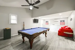 Group Getaway w/ Lake Access in Bronston! - Interiör