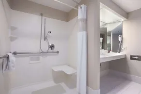 41 Lakefront Hotel, Trademark Collection by Wyndham - Salle de bain
