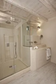 Allure Suites - Badrum