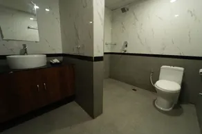 Hotel Bodhi Retreat - Bathroom