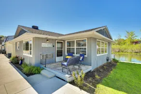 Angler's Paradise: Lake Wawasee Waterfront Home - Interiør