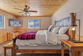 Liberty Lodge by KABINO Hot Tub Air Hockey 3 Living Rooms 7 bedrooms Boat Launch Reservoir ATV Snowmobile Trails WiFi - Chambre