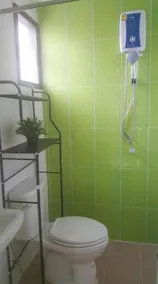 OYO 75416 Rama3 Sunrise Hostel - Bathroom