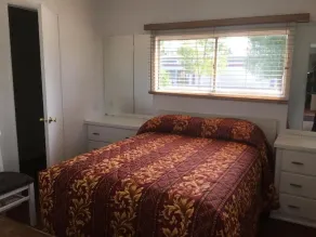 Ski's Western Motel - Chambre