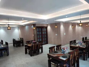 Hotel RS Inn - Restaurant