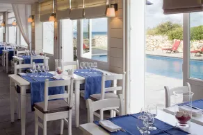 Hôtel des Isles - Dining