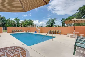 Super 8 by Wyndham Daytona Beach - Piscine