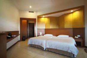 Niagara Hotel Lake Toba & Resorts - Chambre