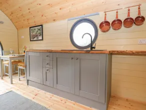 Filbert Pod - Room