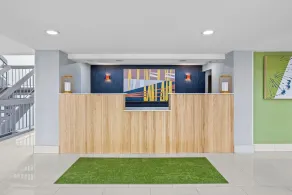 Spark by Hilton Des Plaines Chicago O'Hare - Hall
