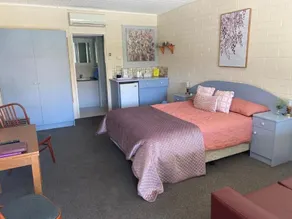 Peterborough Motel - Room