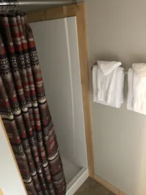The Historic Madison Hotel Motel - Bathroom