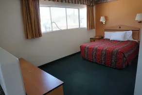 Night Inn - Chambre