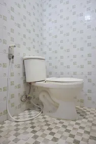 Urbanview Hotel Pondok Helomi near Stadion Maguwo - Baño