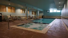 Candlewood Suites-West Springfield by IHG - Piscine