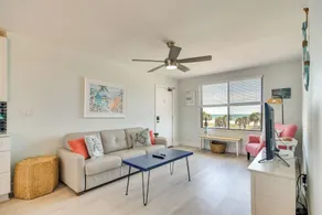 Confortable condo au bord de la piscine avec vue magnifique sur l'océan - 8 personnes - Intérieur