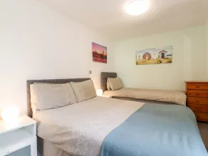 Beaconsfield Holiday Apartments - Værelse