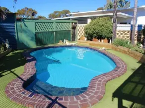 Glossop Motel - Pool