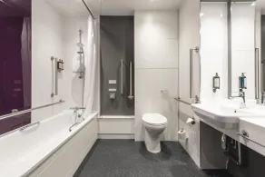 Premier Inn Sheffield - Arena - Baño