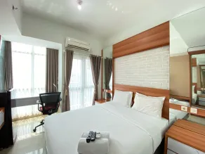 Monochrome Studio Room At Taman Melati Jatinangor Apartment - Zimmer